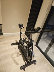 Hit Fitness G6 Indoor Cycling Bike. Perfect Condition (Barely Used)