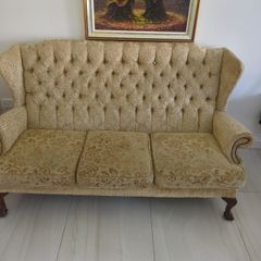 Queen Ann Couch
