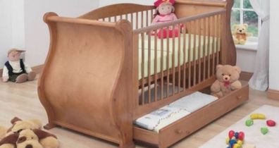 Tutti Bambini Louis Sleigh Cotbed