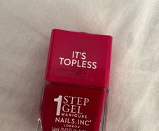 It's topless manicure nails - nail polish KYLIE
