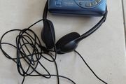 Vintage Aiwa walkman portable radio/cassette player works