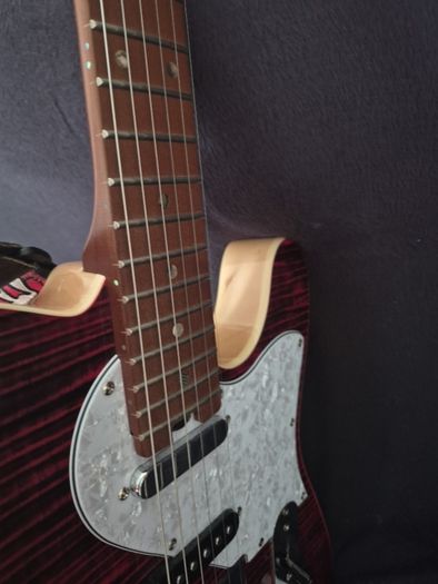 Aria 615-MK2 Nashville, Ruby Red