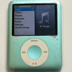 Apple iPod Nano 3rd Gen A1236 8GB/ Used