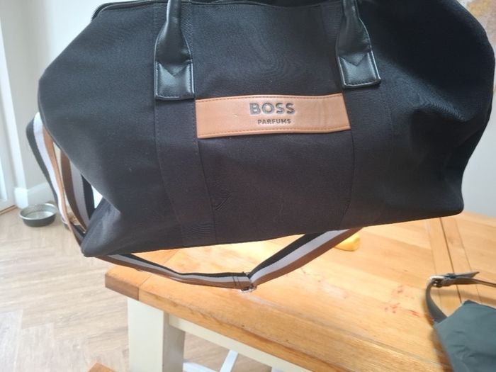 hugo boss gym bag