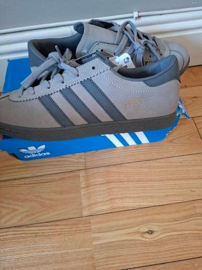 ADIDAS Stradt trainers