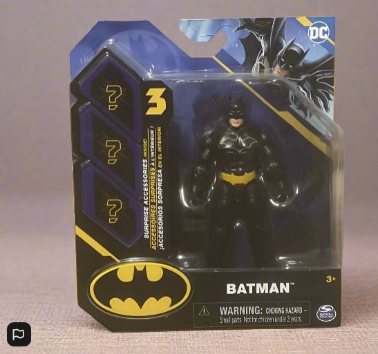 DC Batman Figure 10cm With 3 Surprise Accessories
