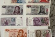 Argentina Uncirculated Bank Notes Number 1 Euro Each , All 11 For 10 Euro