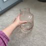pink glass vase Image 2