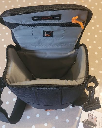 Lowepro Toploader Zoom camera case