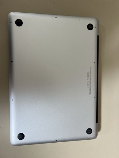 Apple MacBook Pro 13 inch 2011 8GB RAM 500GB