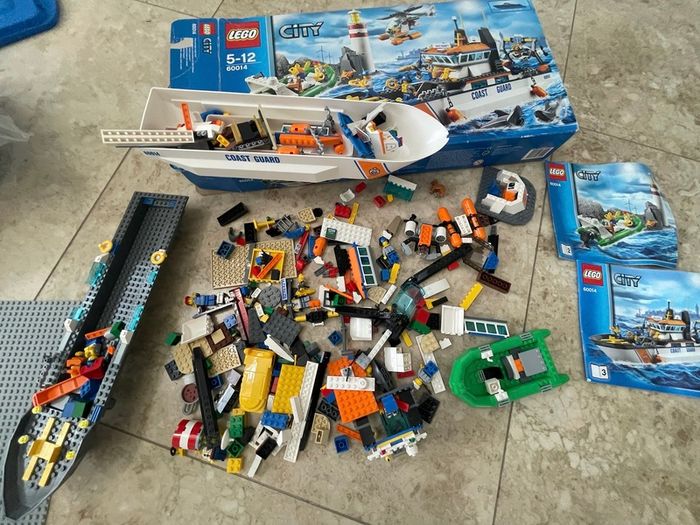 Lego boxes age 6+