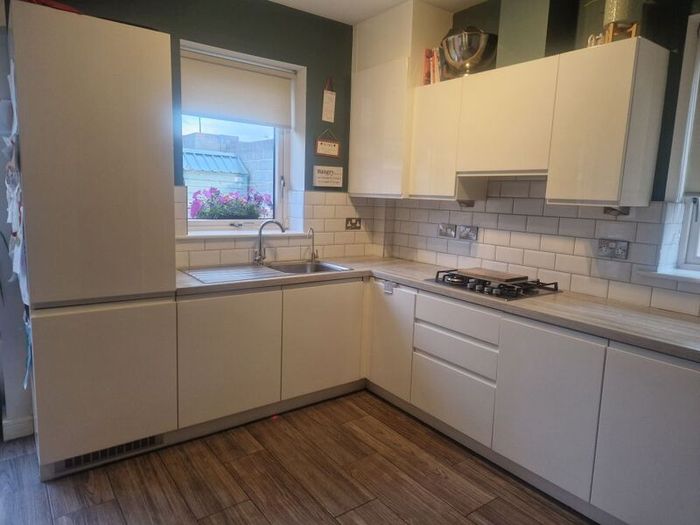 Modern White Gloss Kitchen ONO