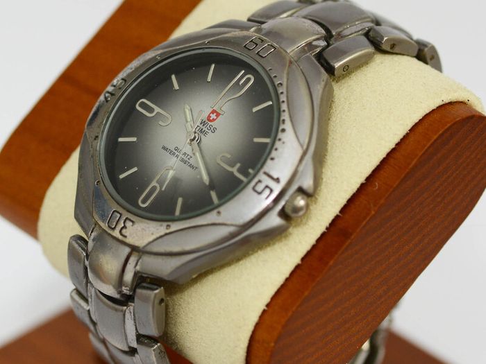 Vintage Swiss Time Gents Quartz Watch
