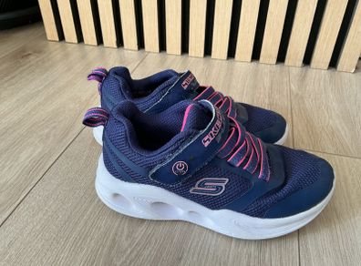 Girls size 10 S Light Sketchers