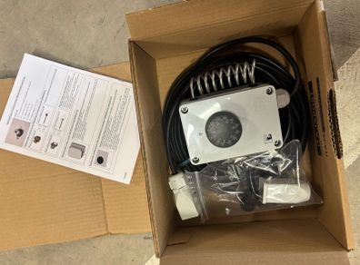 Heavy duty thermostat