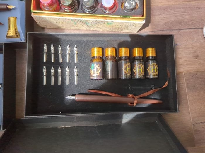 calligraphy pens