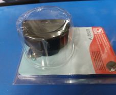 Locking petrol cap