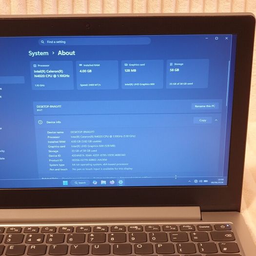 LENOVO Laptop windows 11 small and portable