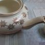 Sadler Starburst Pink & Gold Trim Teapot Image 10