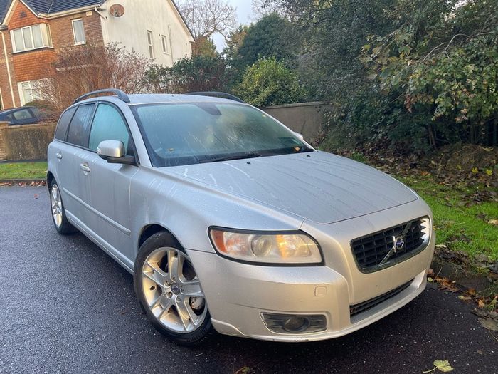 Volvo v50 1.8  petrol no nct or tax for parts or  repair