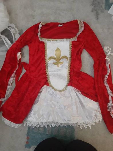 Costume