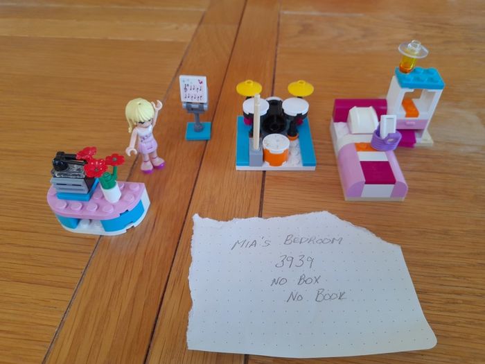 Lego Friends 3939 'Mia's Bedroom'