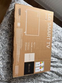 32" Lg TV (smart tv)