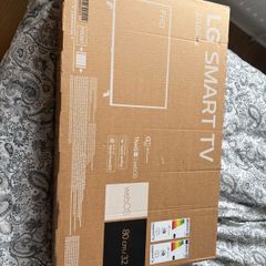 32" Lg TV (smart tv)