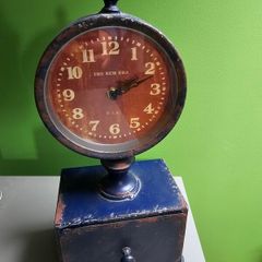 Metal table clock