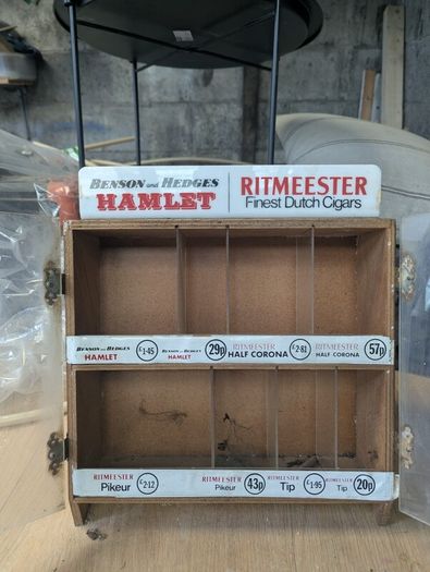 cigar display
