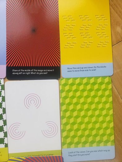Cards Optical Illusions