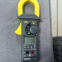 Clamp meter - Robin CT 840