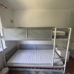 bunk bed