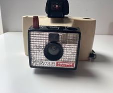 Polaroid swinger 20 camera - untested
