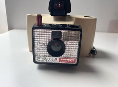 Polaroid swinger 20 camera - untested