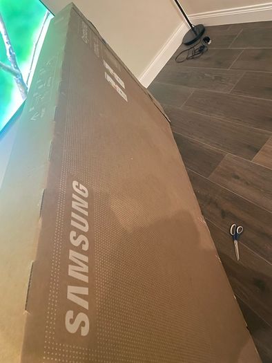 New Samsung 85inch Crystal UDH 4k TV