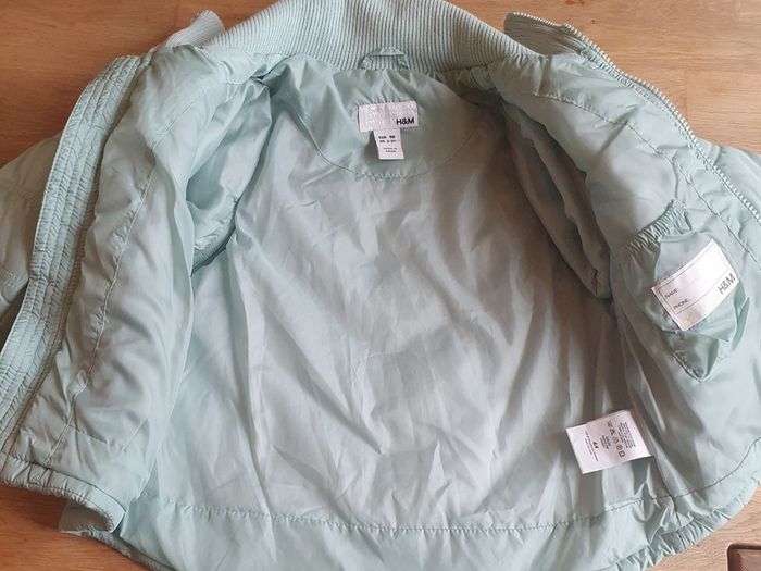 Gorgeous Girls Jacket with Detachable Sleeves Age 3 to 4 Yr