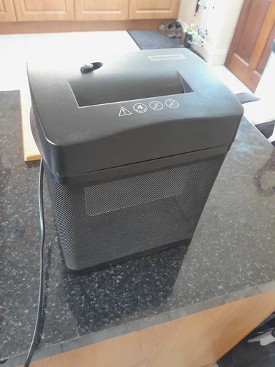 Mini Paper shredder