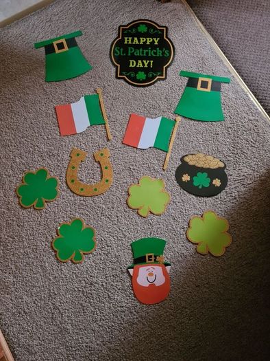 St Patrick's Day 12 Piece Cut Outs