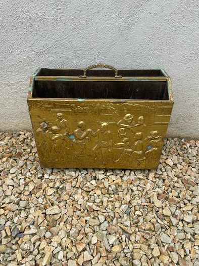 Vintage magazine Rack
