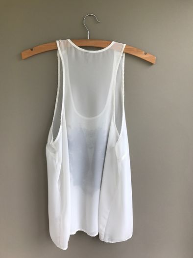 Loose sleeveless top ladies top size 12-14
