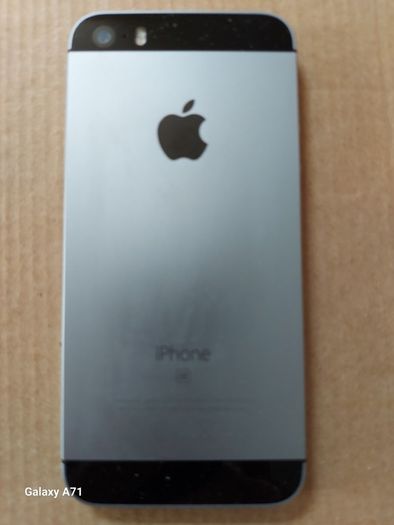 6 Mobile Phones for parts or repair, not powering on