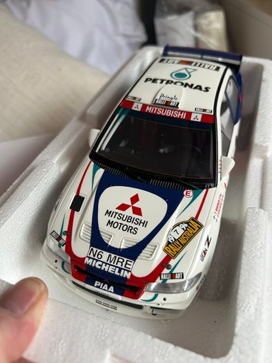 Mitsubishi Lancer Evolution IV Rally Car Model - 1:18 Scale