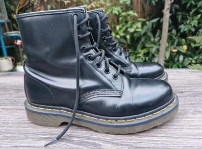 doc martens size 4