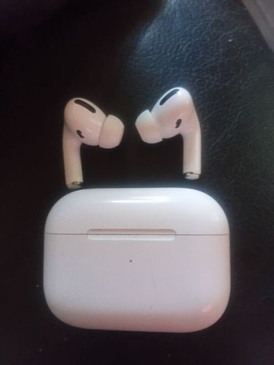 For parts or repair Apple earpods 1st Generation