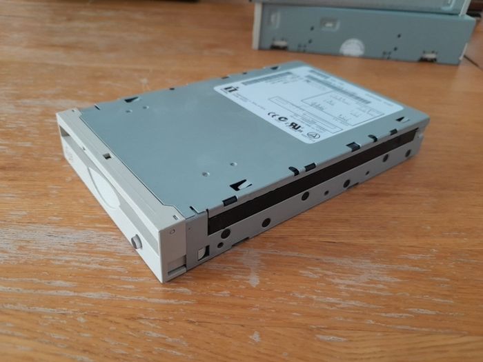 iomega zip drive.  Z100ATAPI. Computer drive. Storage.