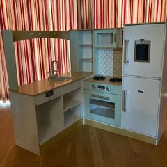 Toy Kitchen