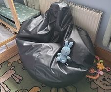 Beanbag (black leather)