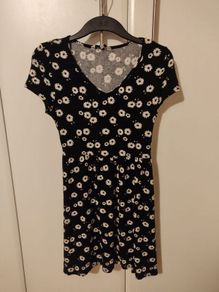 New Look Black Daisy Floral Dress
