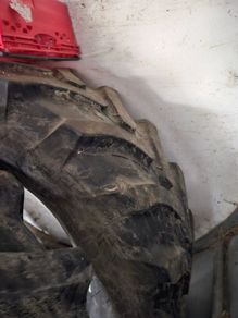 Tracror tires 48070-R34